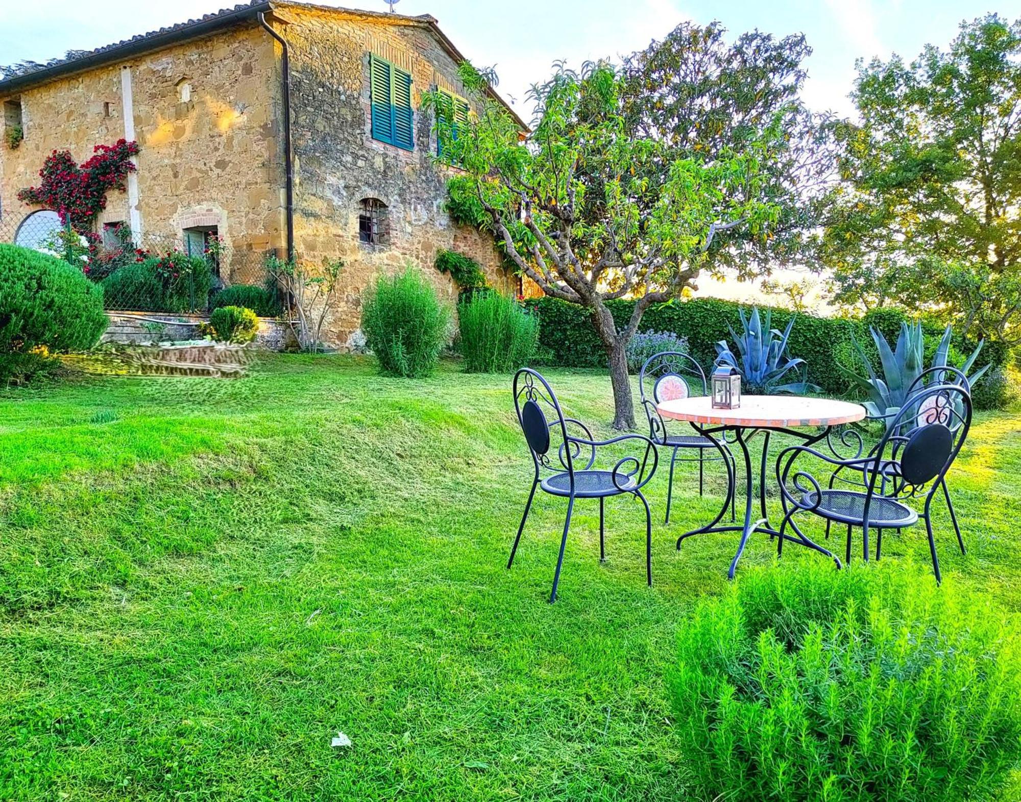 Borgo Villa Certano - Case Vacanza In Toscana Siena Kültér fotó